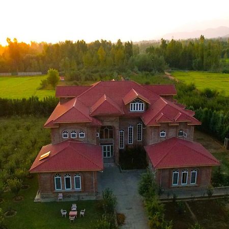 Srīnagar The Country Hills Villa מראה חיצוני תמונה